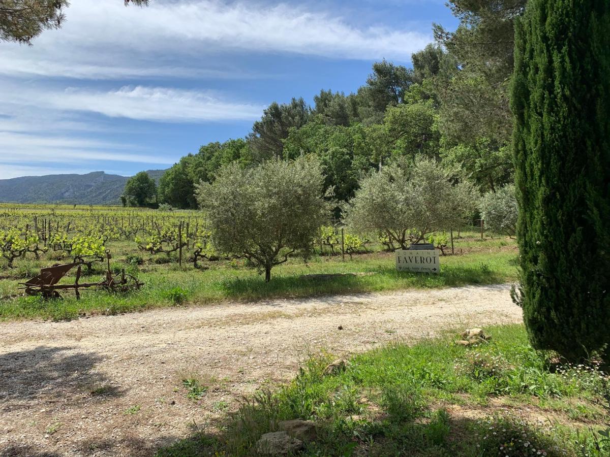 Domaine Faverot Maubec  Exteriör bild